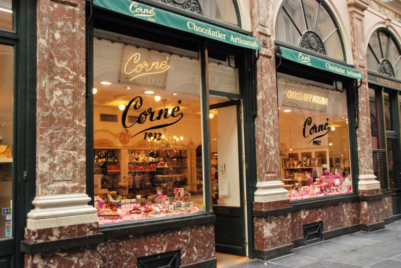 patisserie-TARADEAU-min_chocolate_chocolaterie_shop_luxury_chic_gallery_brussels_belgium-558146